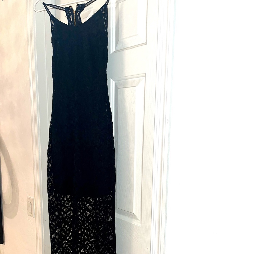 Bebe lace maxi dress ***